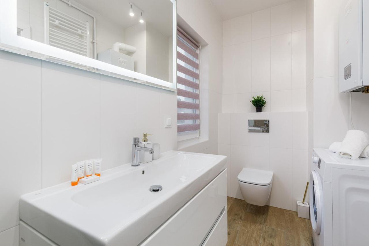 Apartment Rybacka With Parking&Balcony By Noclegi Renters Międzywodzie Kültér fotó